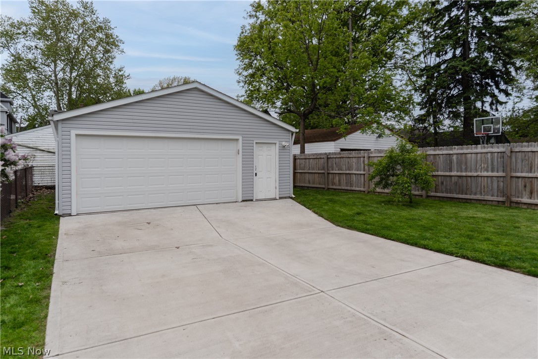 3880 Washington Park Boulevard Newburgh Heights OH 44105