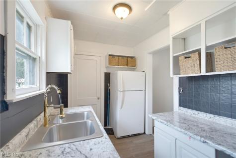 2283 East Avenue Akron OH 44314