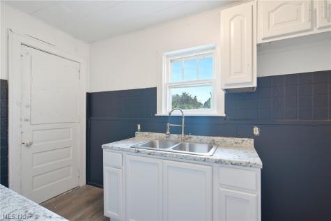 2283 East Avenue Akron OH 44314