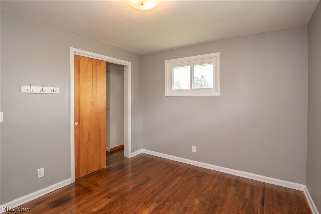 4544 Lakeknoll Street Louisville OH 44641