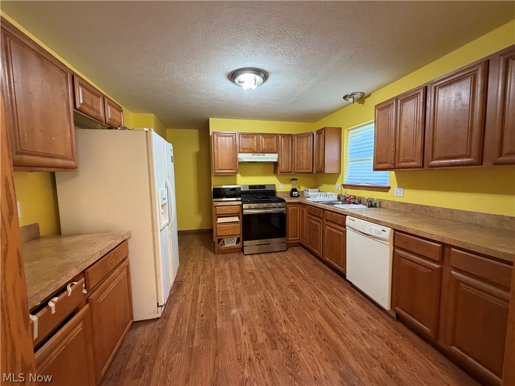 1504 White Avenue Akron OH 44307
