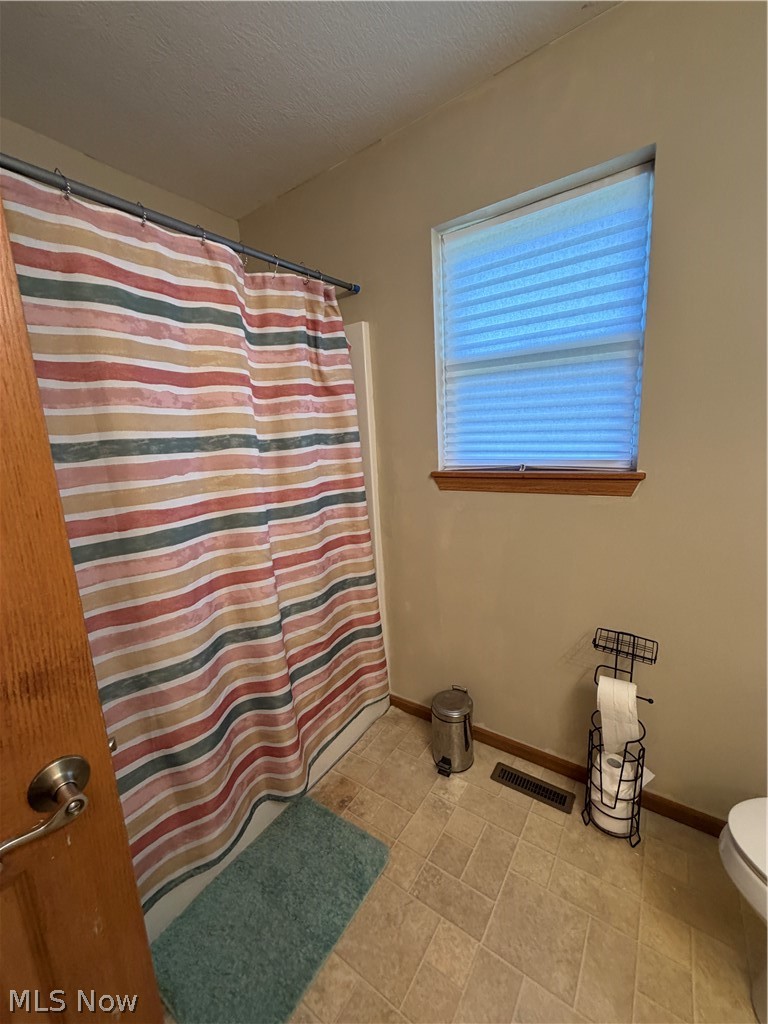 1504 White Avenue Akron OH 44307