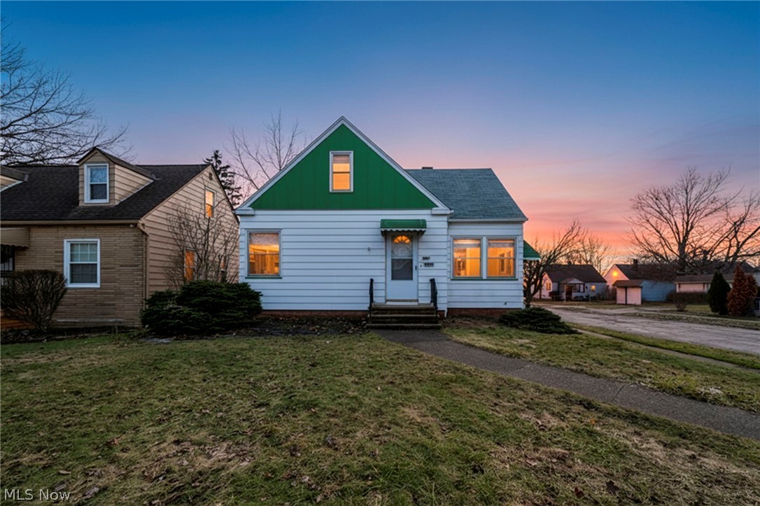 21202 Gardenview Drive Maple Heights OH 44137