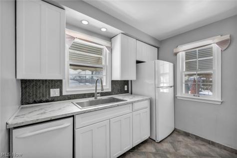 21202 Gardenview Drive Maple Heights OH 44137