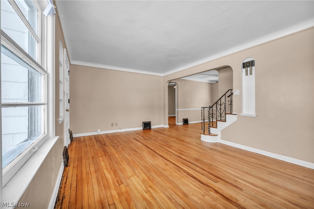 21202 Gardenview Drive Maple Heights OH 44137