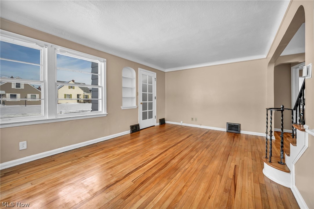 21202 Gardenview Drive Maple Heights OH 44137