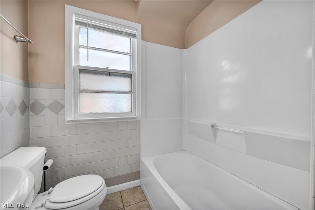 21202 Gardenview Drive Maple Heights OH 44137