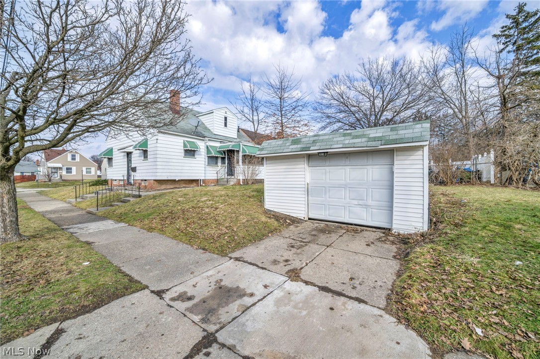 21202 Gardenview Drive Maple Heights OH 44137
