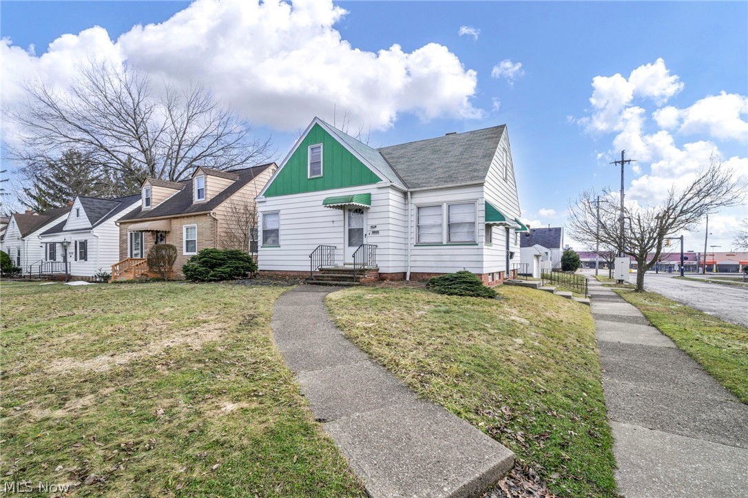 21202 Gardenview Drive Maple Heights OH 44137