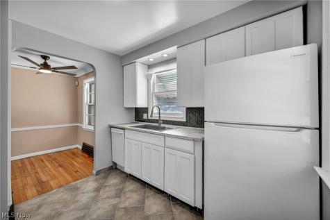 21202 Gardenview Drive Maple Heights OH 44137