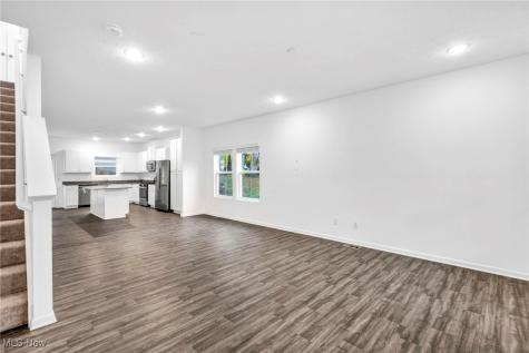 492 Douglas Street Akron OH 44307