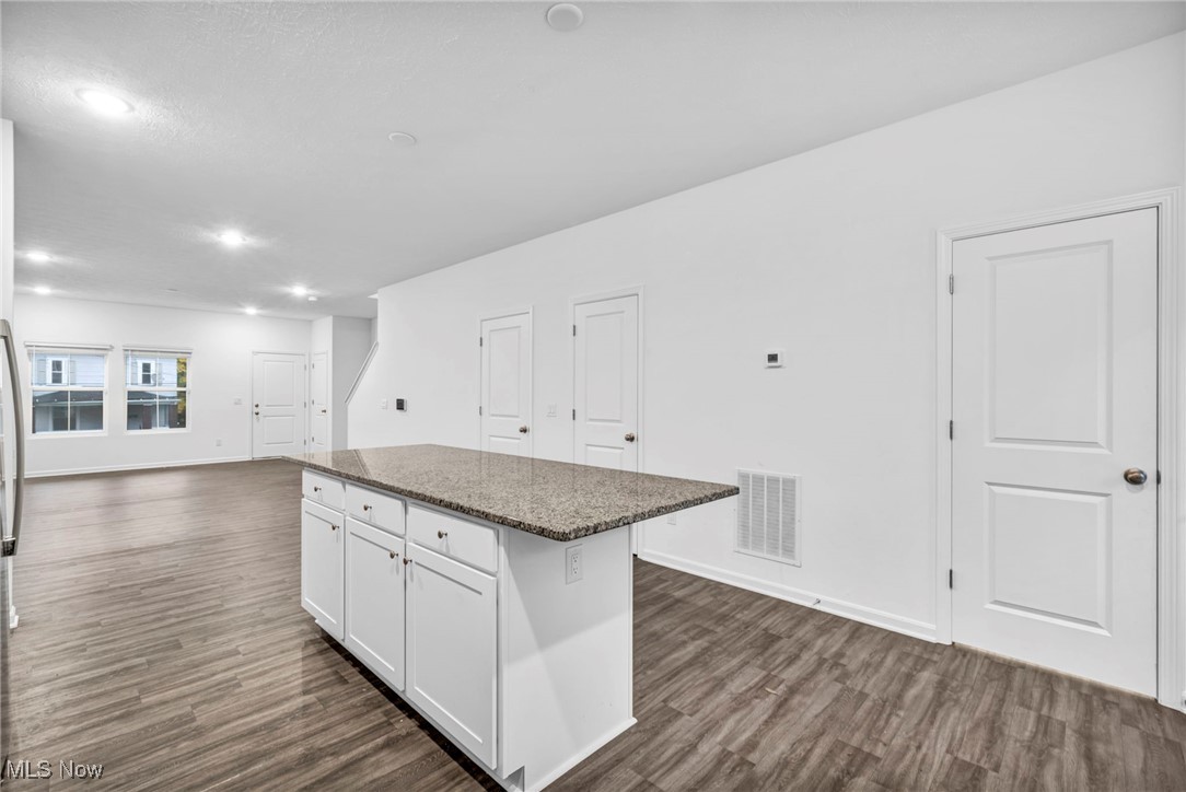 492 Douglas Street Akron OH 44307