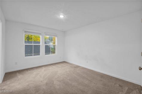 492 Douglas Street Akron OH 44307
