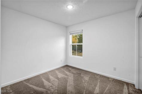 492 Douglas Street Akron OH 44307