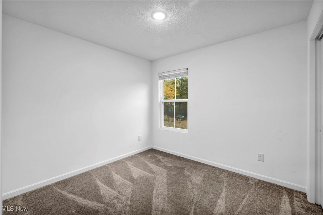 492 Douglas Street Akron OH 44307