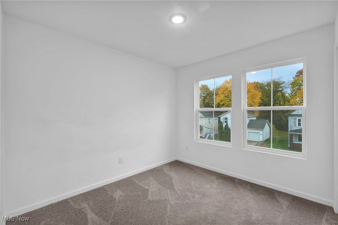 492 Douglas Street Akron OH 44307