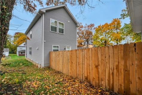 492 Douglas Street Akron OH 44307