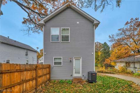 492 Douglas Street Akron OH 44307