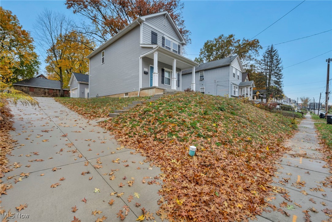 492 Douglas Street Akron OH 44307