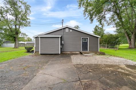 1314 Mattie Street SE Canton OH 44707