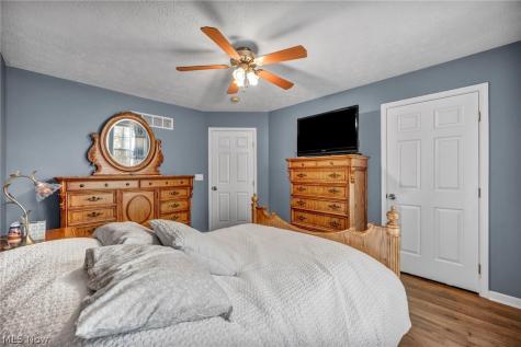 4195 Jenee Drive Lorain OH 44053