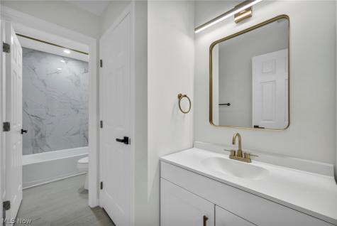 5179 Milo Avenue Maple Heights OH 44137