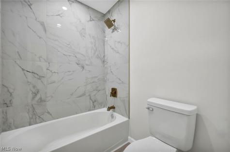 5179 Milo Avenue Maple Heights OH 44137