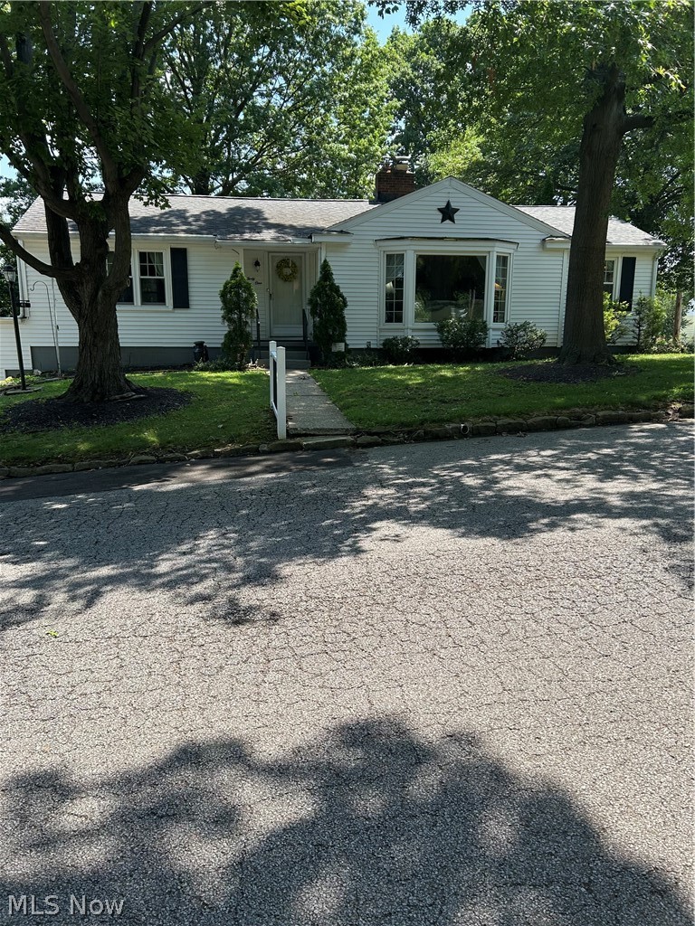 41 8th Street Barberton OH 44203