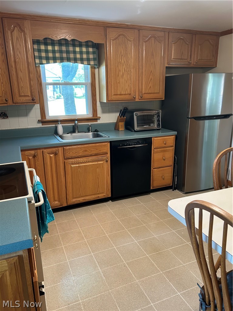 41 8th Street Barberton OH 44203