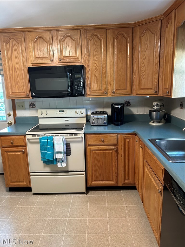 41 8th Street Barberton OH 44203