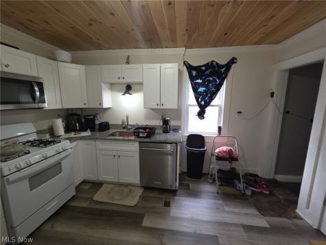 3395 W 91st Street Cleveland OH 44102