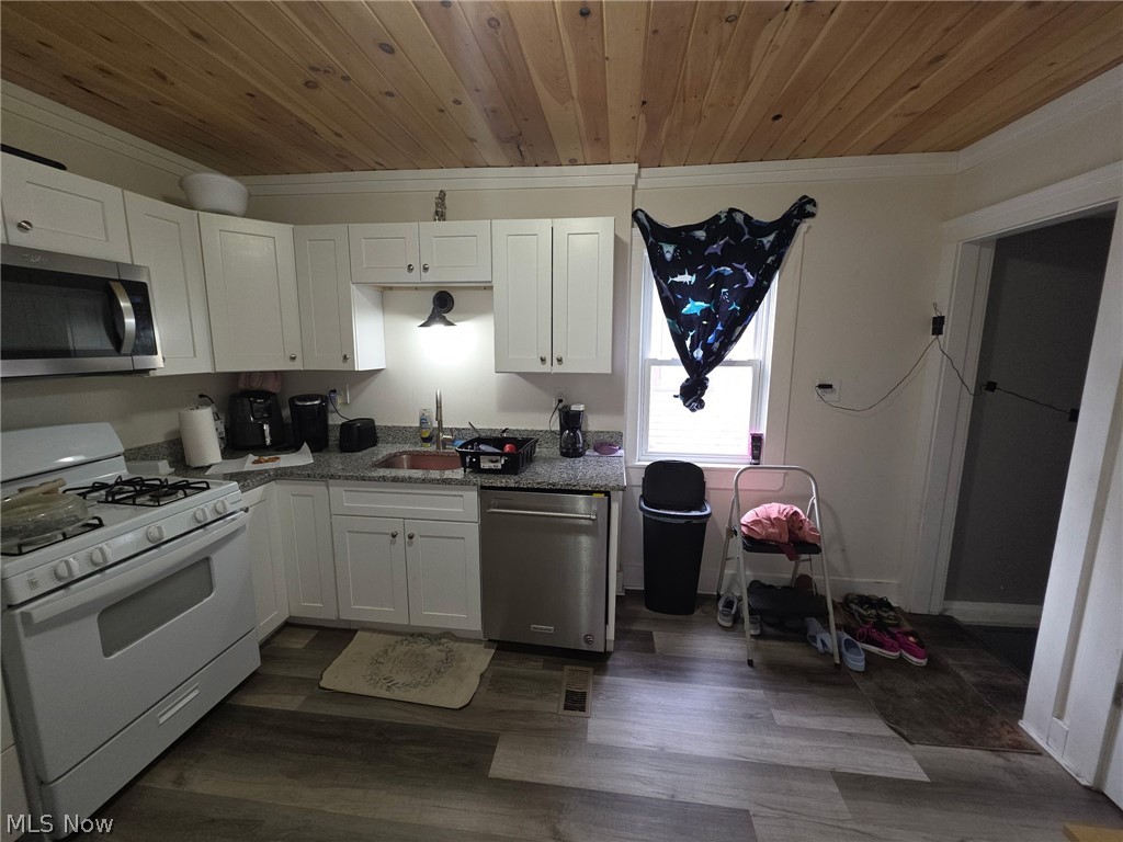 3395 W 91st Street Cleveland OH 44102