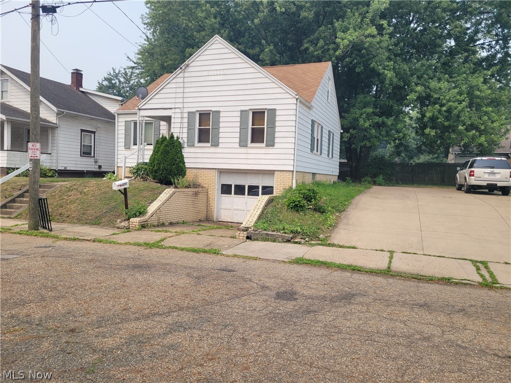 1231 Homedale Avenue NW Canton OH 44708