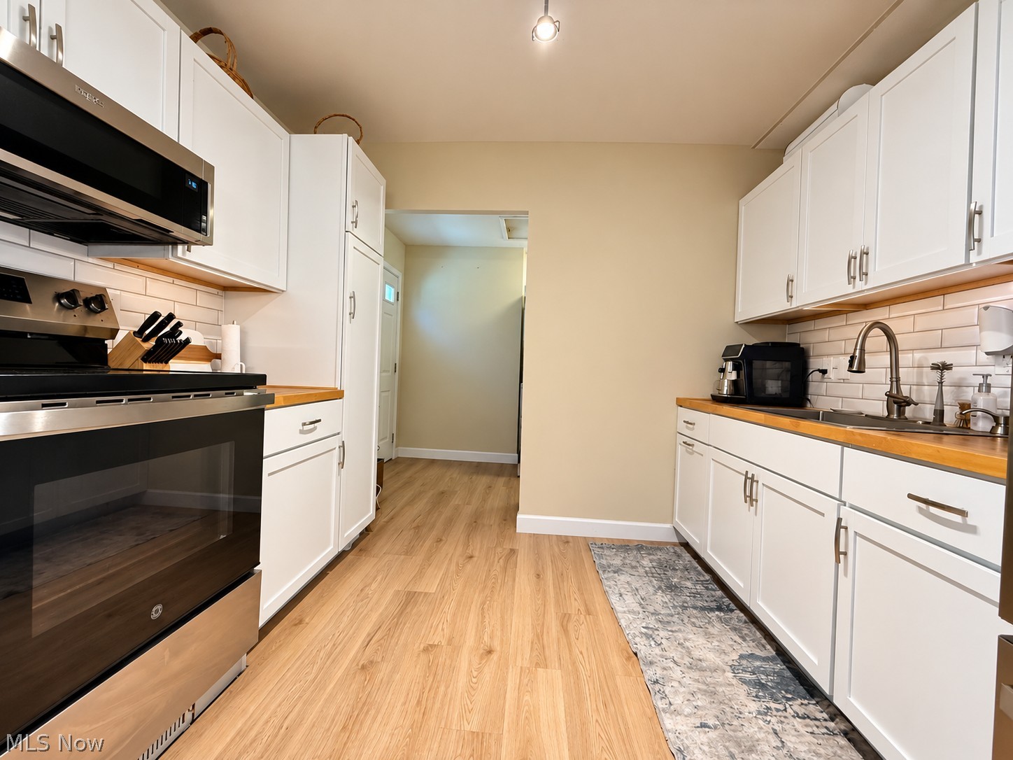 6271 Randolph Road Bedford OH 44146
