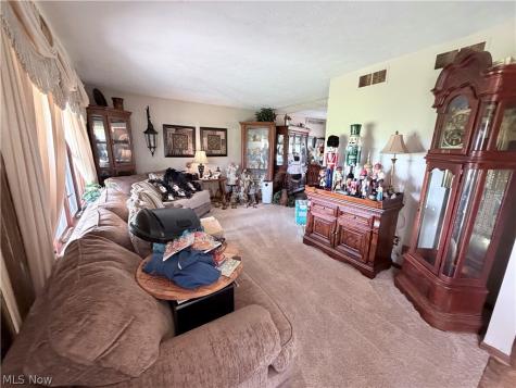 11243 Beech Street NE Alliance OH 44601