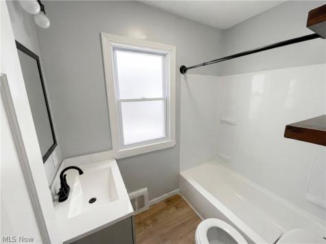 17409 Mapleboro Avenue Maple Heights OH 44137