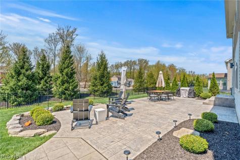 2262 Norton Place Avon OH 44011