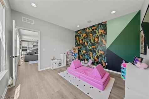 2262 Norton Place Avon OH 44011