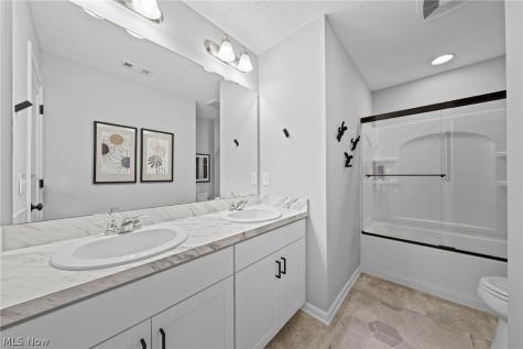 2262 Norton Place Avon OH 44011