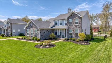2262 Norton Place Avon OH 44011