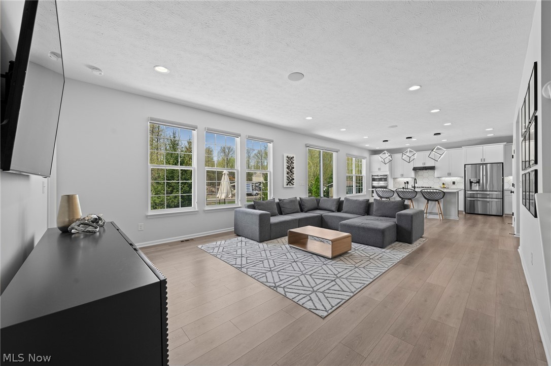 2262 Norton Place Avon OH 44011