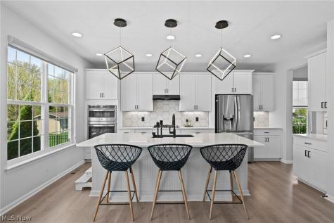 2262 Norton Place Avon OH 44011