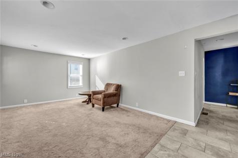 15 Edgewood Avenue Bedford OH 44146