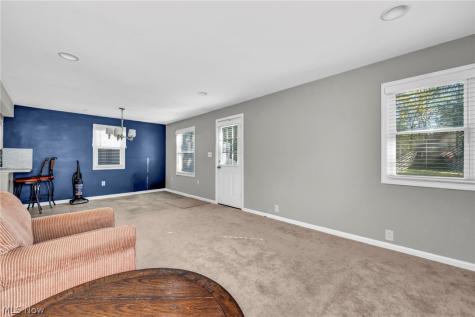15 Edgewood Avenue Bedford OH 44146
