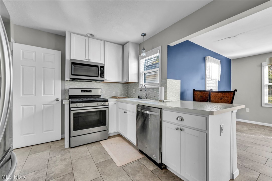 15 Edgewood Avenue Bedford OH 44146