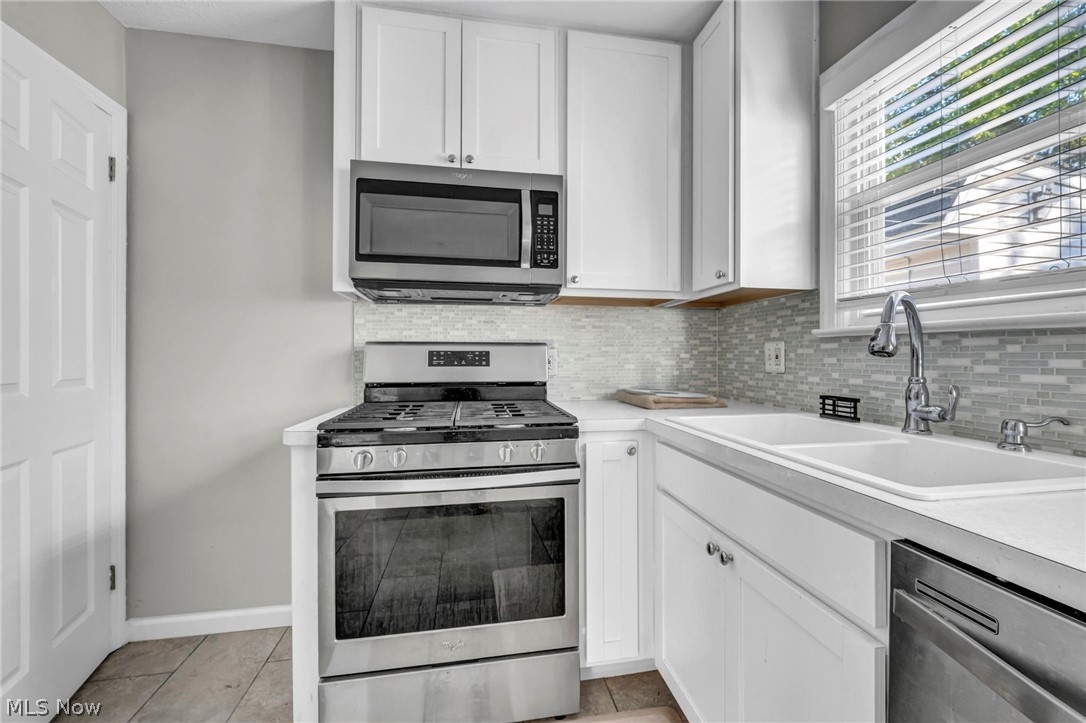 15 Edgewood Avenue Bedford OH 44146