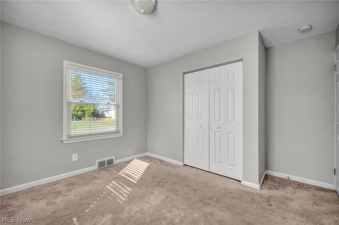 15 Edgewood Avenue Bedford OH 44146
