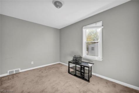 15 Edgewood Avenue Bedford OH 44146