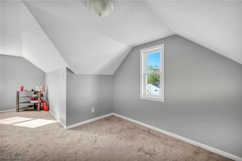 15 Edgewood Avenue Bedford OH 44146