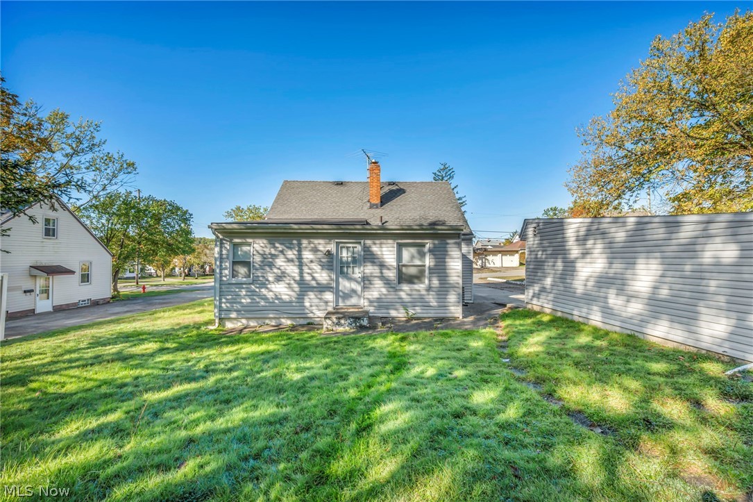 15 Edgewood Avenue Bedford OH 44146